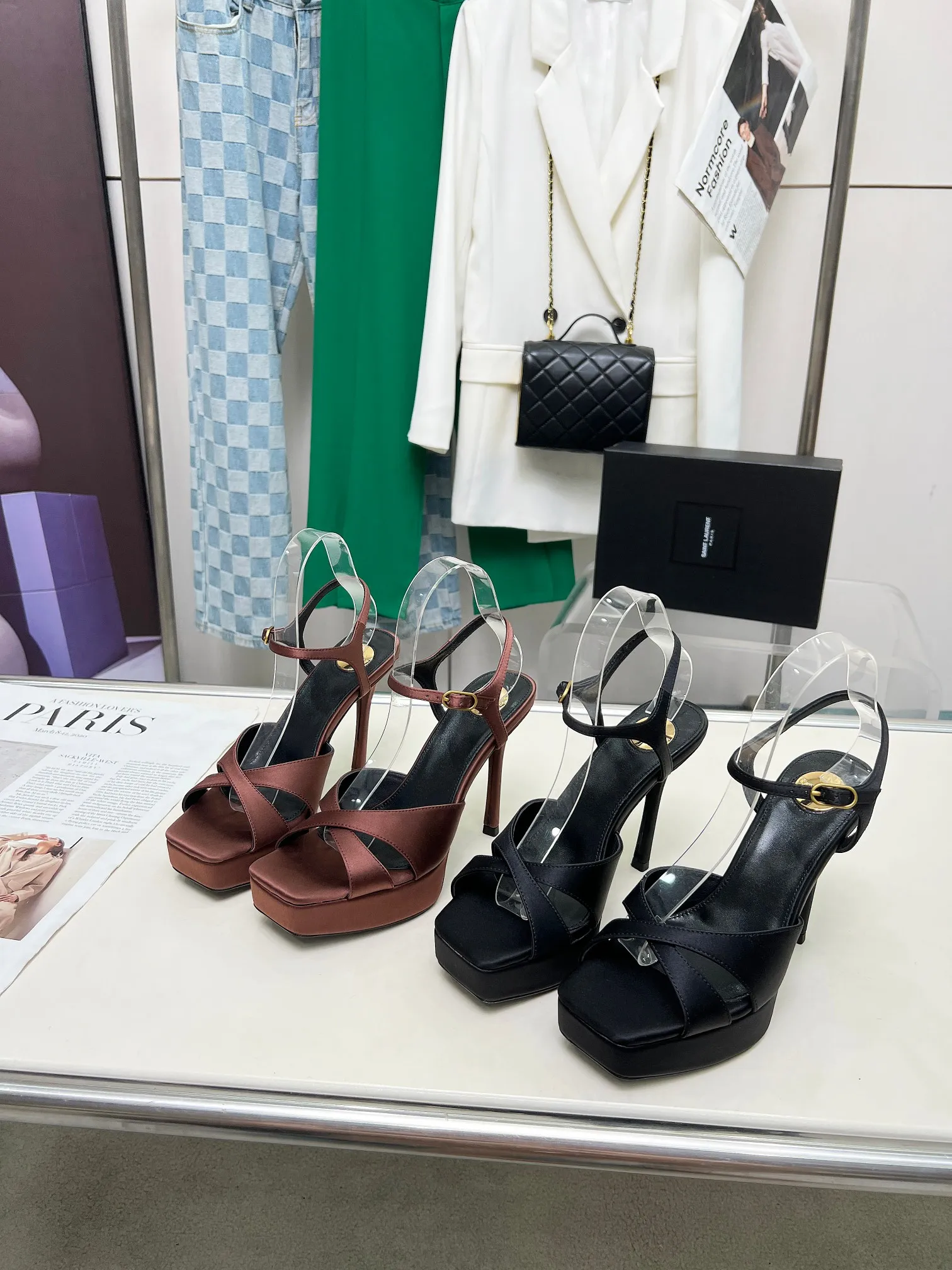 👟👟Ex-factory price 640👟👟 Saint Laurent YSL Saint Laurent sandals Upper: sheepskin surface Size 35-42 (42 is custom-made and non-returnable) Heel height 8.5cm Water platform height 2.5cm Leather outsole 2642-12